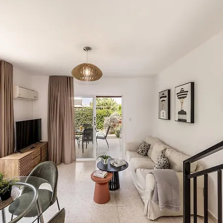 Villa Larnaca Seaside Marina 43 Perivólia