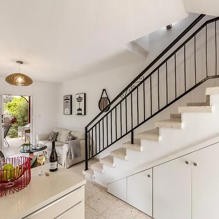 Villa Larnaca Seaside Marina 43 Perivólia