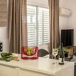 Villa Larnaca Seaside Marina 43 *