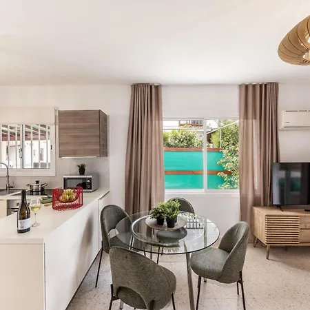 Larnaca Seaside Marina 43 빌라