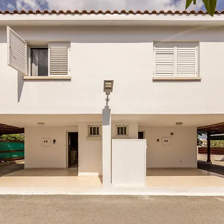 Larnaca Seaside Marina 43