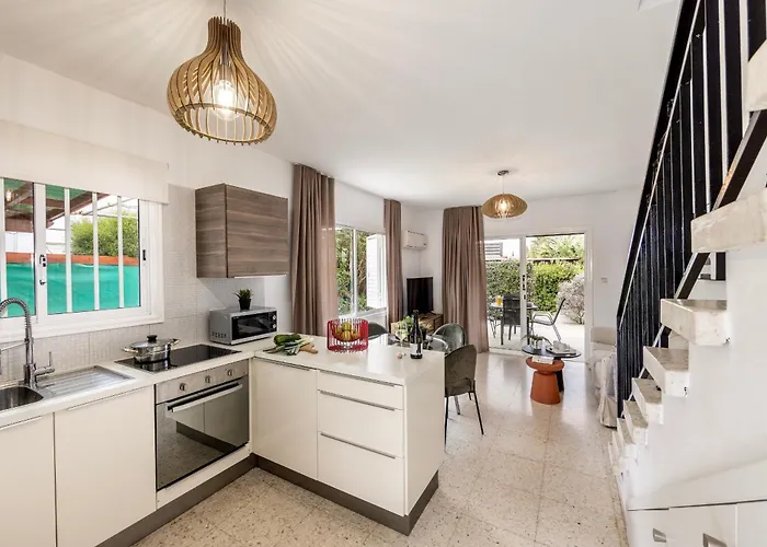 빌라 Larnaca Seaside Marina 43