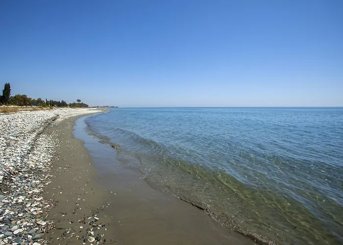 Larnaca Seaside Marina 43 * Perivolia