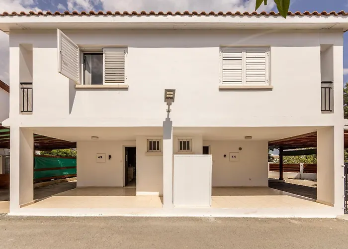 Larnaca Seaside Marina 43