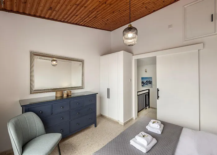 Larnaca Seaside Marina 43