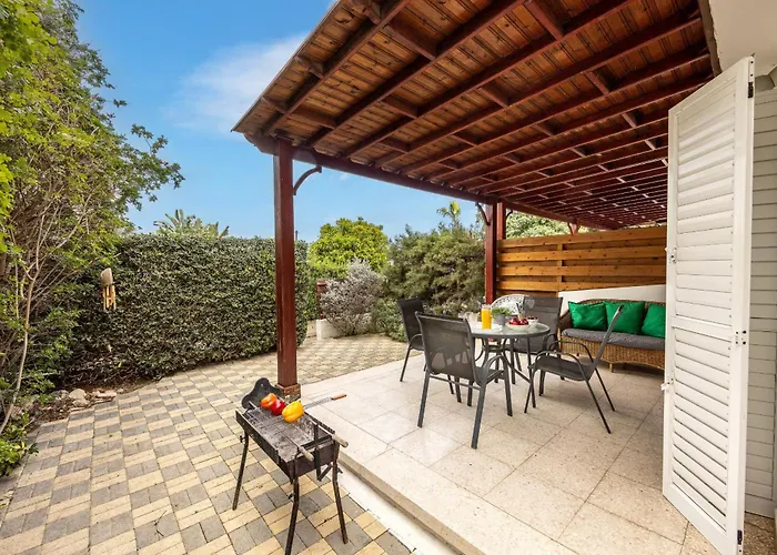 Larnaca Seaside Marina 43 빌라 *