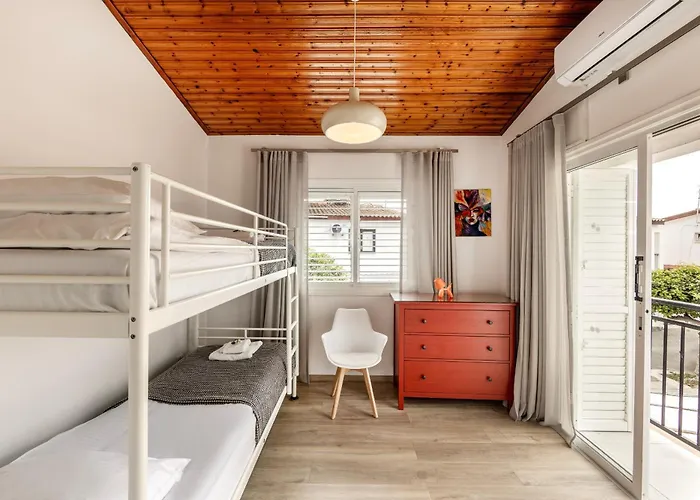 빌라 Larnaca Seaside Marina 43 *