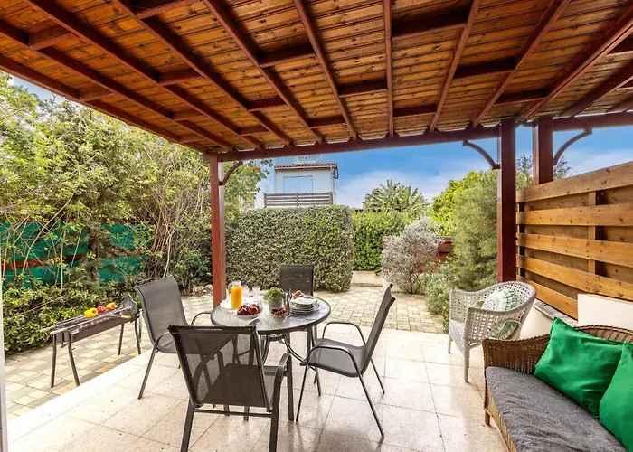 Larnaca Seaside Marina 43 Perivolia